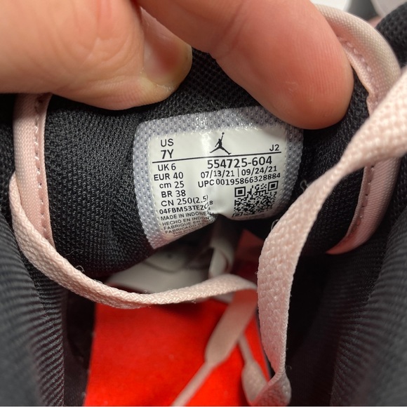 Nike Air Jordan 1 Retro Mid GS “Atmosphere” 2023 - Picture 6 of 8